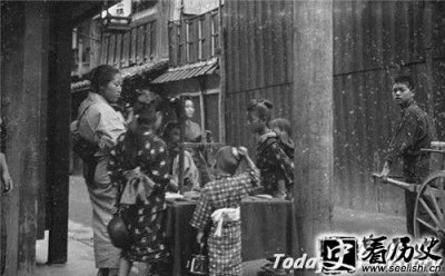 ​明治维新的法律移植：明治政府如何学习西方法律