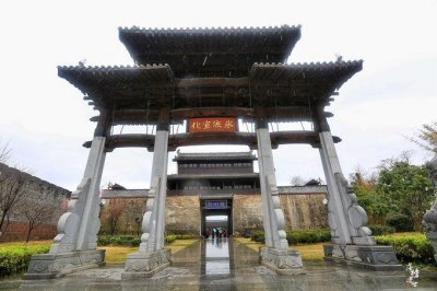 ​徽州古城在哪里（哪里被誉为活着的千年府城景区）