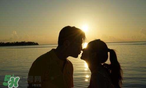 接吻看出男人是否爱你 接吻看出男人是否爱你