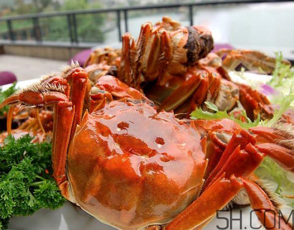 大闸蟹可以和南瓜一起吃吗？螃蟹不能和什么水果一起吃？