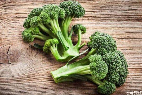 为什么吃西兰花可以减肥呢 吃西兰花有什么作用呢 为什么吃西兰花可以减肥呢 吃西兰花有什么作用呢