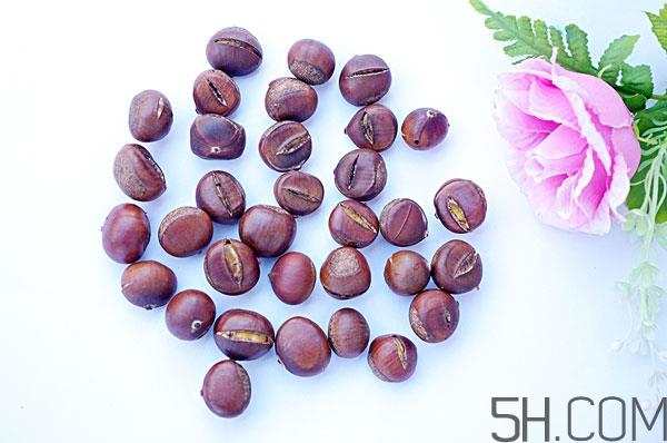 为什么吃板栗放屁好臭的原因 吃板栗放臭屁怎么办 为什么吃板栗放屁好臭的原因 吃板栗放臭屁怎么办