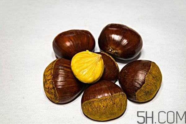 为什么吃板栗放屁好臭的原因 吃板栗放臭屁怎么办 为什么吃板栗放屁好臭的原因 吃板栗放臭屁怎么办