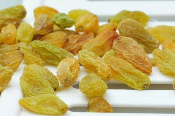 葡萄干能直接吃吗 最好是洗一洗 葡萄干能直接吃吗 最好是洗一洗