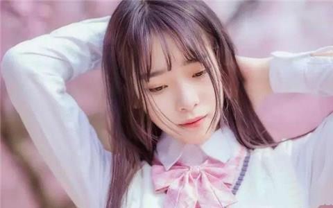 女生朋友圈的暗示,有这样的暗示别犹豫赶紧撩