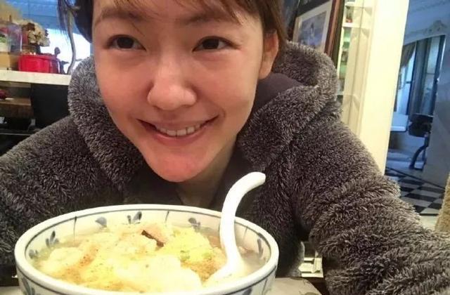 43岁舒淇自曝曾被嫌丑：不完美的女人，活得有多漂亮