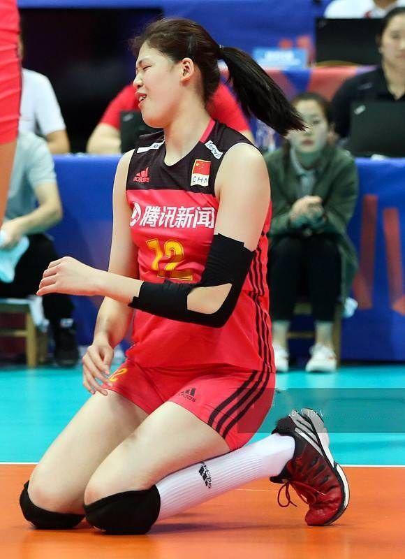 18岁李盈莹还在发育！报名身高1米92，现在已经超过1米95