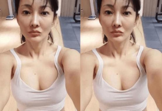47岁牛莉像个不老妖精,当看到她的健身照,不得不服郭冬临的眼光