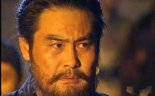 三国时期大家都用的什么兵器，最厉害的兵器是谁的？