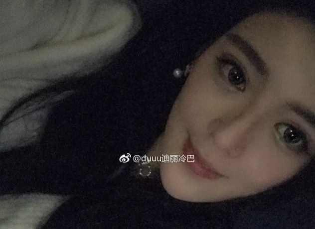 迪丽热巴有个妹妹叫迪丽冷巴？这妹子为了红也真是豁出去了！