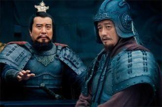 三国中袁术为何敢率先称帝？他有什么资本？