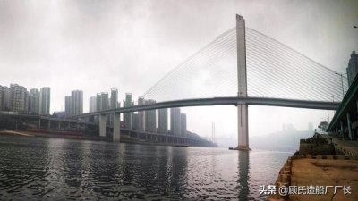 ​永远到不了站的公交车，回顾06年重庆石门大桥公交车特大坠桥事故