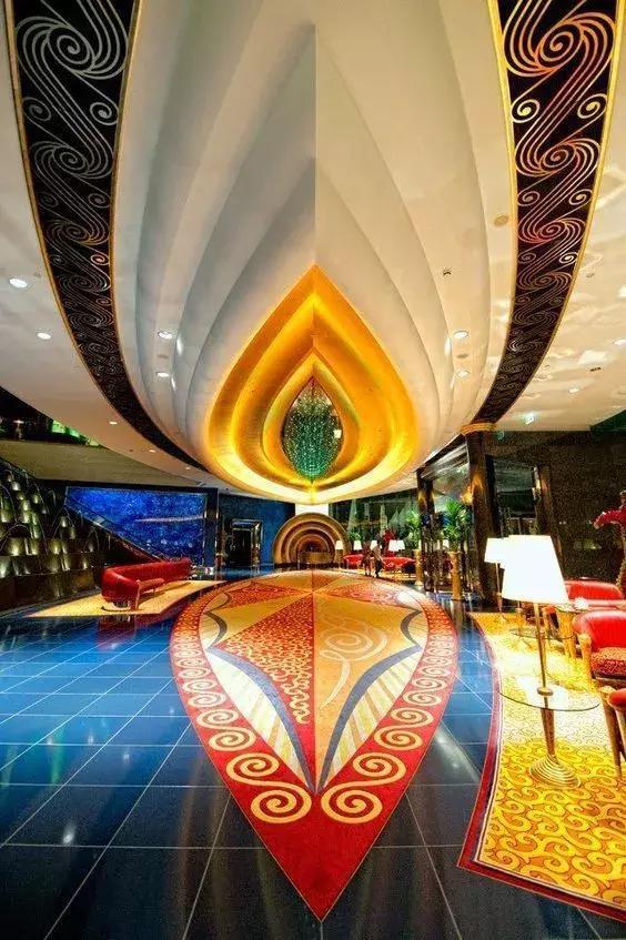 疯狂的迪拜七星级帆船酒店,50张内部照曝光!楼顶打球,海底吃饭