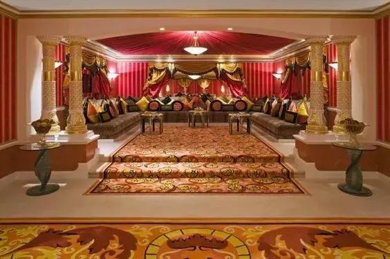 疯狂的迪拜七星级帆船酒店,50张内部照曝光!楼顶打球,海底吃饭