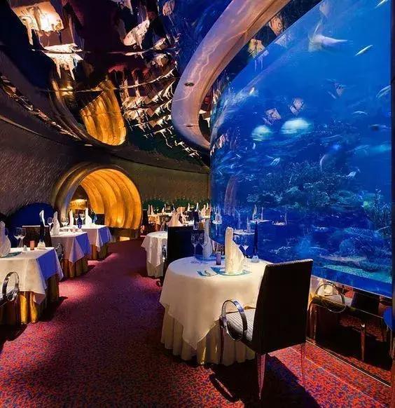 疯狂的迪拜七星级帆船酒店,50张内部照曝光!楼顶打球,海底吃饭