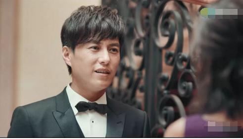 程皓:你的“校花”,其实是一个笑话!