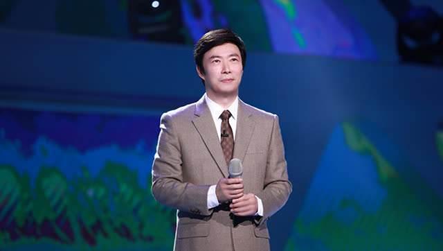 费玉清演唱会宣布彻底封麦，一度引观众泪奔 网友：请勿打扰