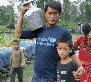 古天乐无儿无女却捐助100所小学 宁肯接烂片也不把慈善挂嘴边