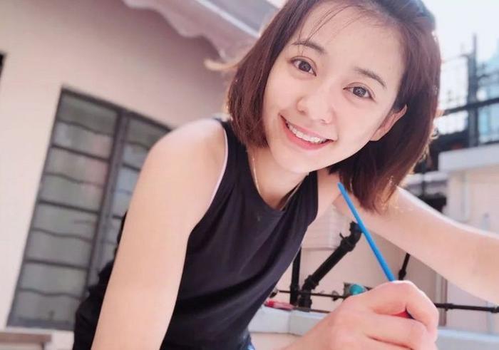 交往47个男友被吐槽,陈意涵不理流言,36岁挺着孕肚仍似少女