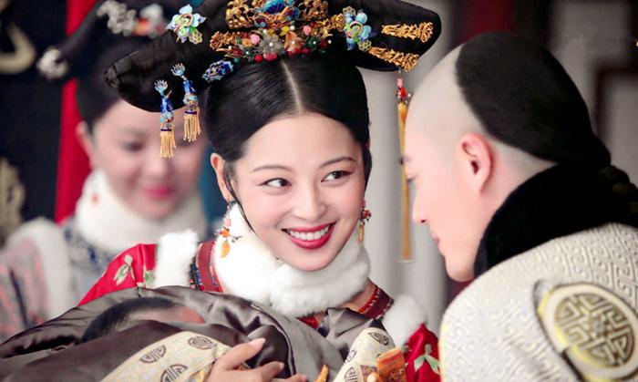 因长太美,出道7年不火,今搭档潘粤明,在《怒晴湘西》惊艳众人