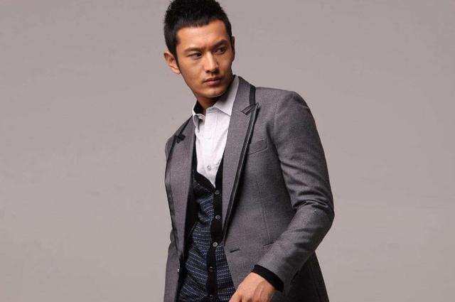 当179的黄晓明撞上180的朱一龙,网友:谎报身高尴尬不