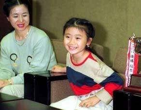 福原爱正式退役, 24年跟拍录像被当做励志片全国播放, 网友落泪