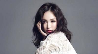 她是科班出身,却沦落到横店当群演,如今被唐嫣一手带火