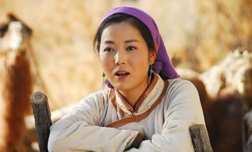 又一明星患李连杰同款病,全身浮肿200斤,丑夫照顾7年不放弃