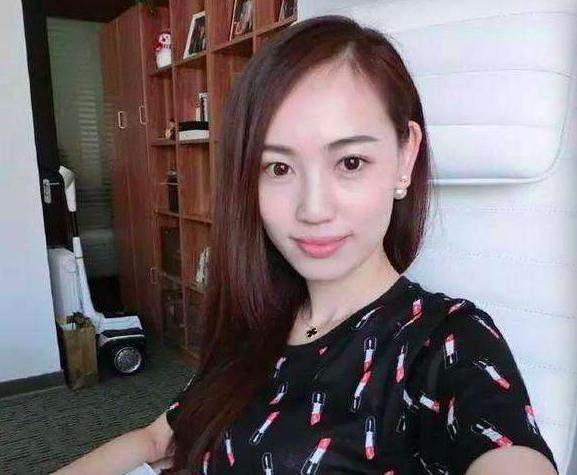 时隔两年,马蓉现身采访:他连我的包包内衣这些东西都要拿出来分