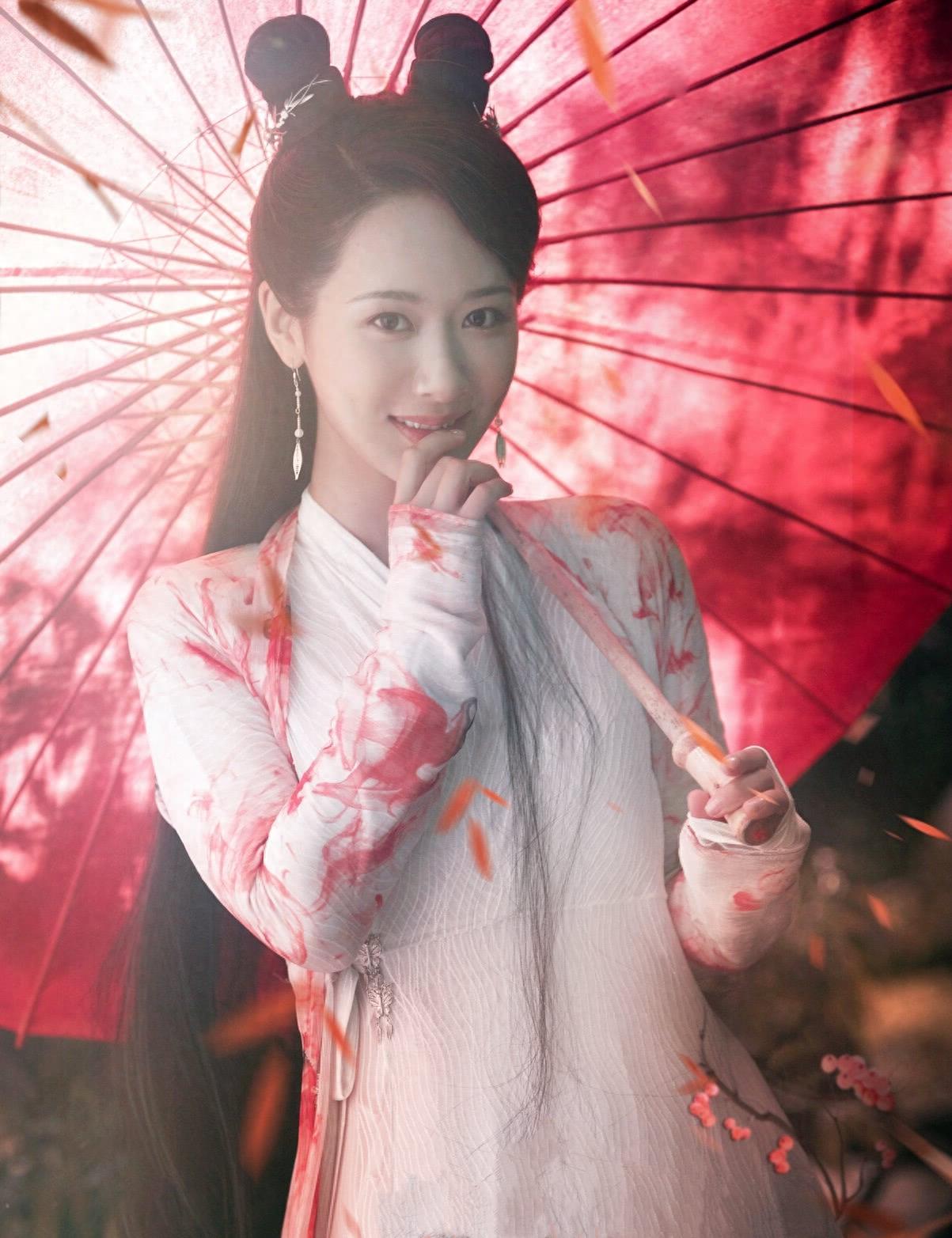 杨紫任嘉伦新剧《天乩之白蛇传说》终于定档,7月9日在爱奇艺播出