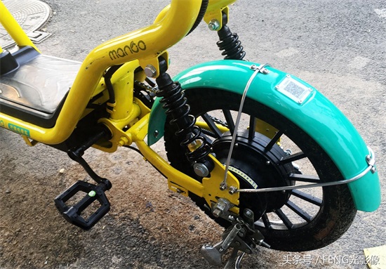 押金只需299元,新款共享电动车现身街头扫码骑走,引来送餐小哥关注