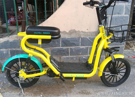 押金只需299元,新款共享电动车现身街头扫码骑走,引来送餐小哥关注