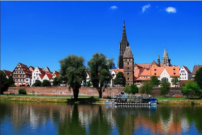 ​爱因斯坦 天才小时候与人不一样