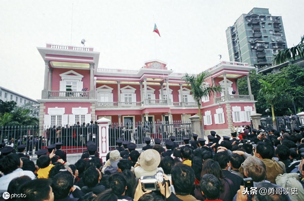 老照片里的澳门回归祖国:每一张照片都是珍贵的记忆