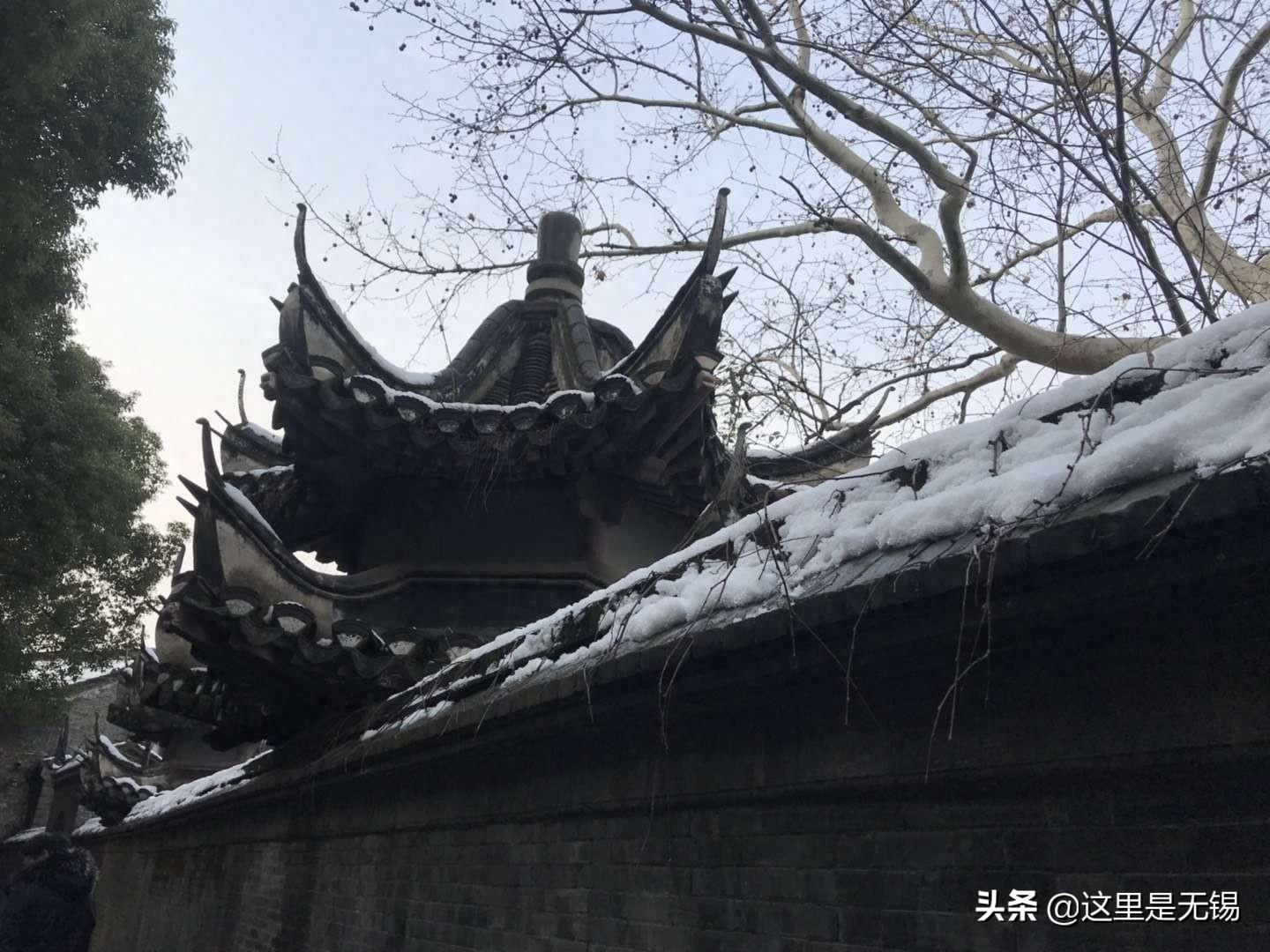 西津渡位于镇江城西的云台山麓，是著名的长江渡口