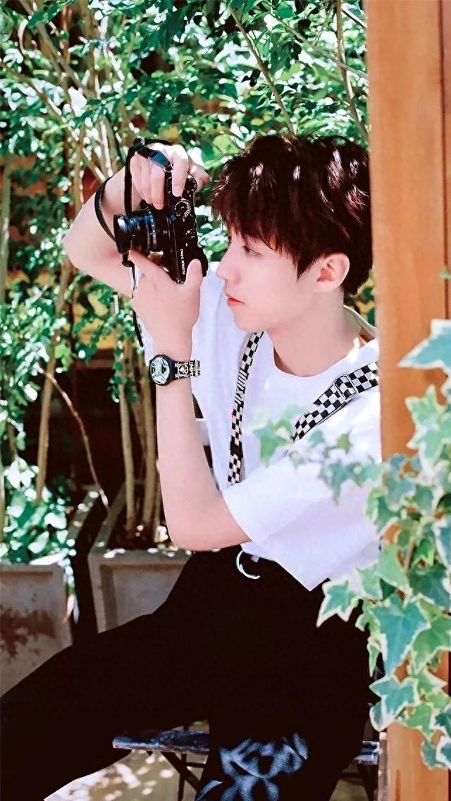 壁纸|王俊凯的女朋友收图啦