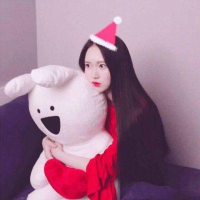 好看的女生微信圣诞帽头像