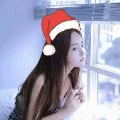 好看的女生微信圣诞帽头像