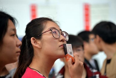 ​俗话说“劝人学医，天打雷劈”，那为什么还要学医？