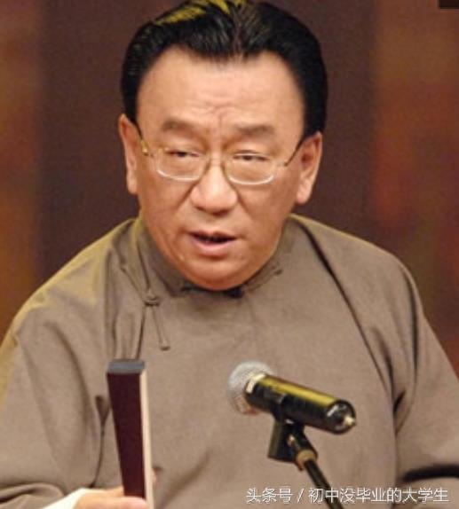 70岁侯耀华全家福，与郭德纲恩怨终了结，三胞胎外甥女太美了