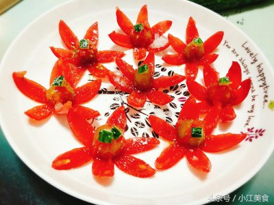 ​荷花西红柿，既能生吃，炒菜，也可榨汁，做酱，叫蔬菜中的水果