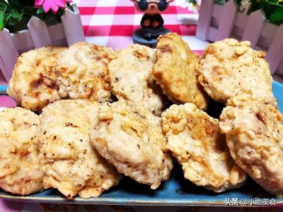 ​春节快到了，做道美味的炸莲夹，口感爽脆，一吃就停不下来