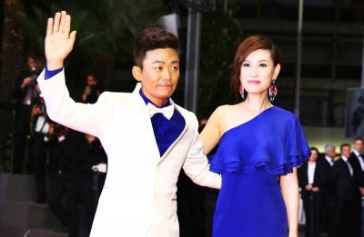 ​王宝强13岁爱子长大，近照曝光网友震惊：谁是生父很明显