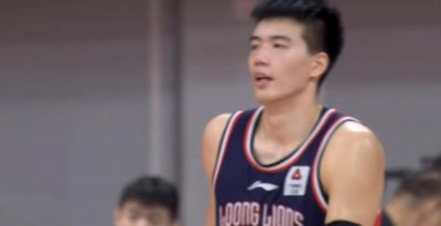 ​CBA联赛激战正酣：北京首钢队逐渐迷失的三冠王