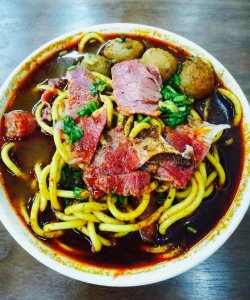 ​舌尖上的临汾之牛肉丸子面