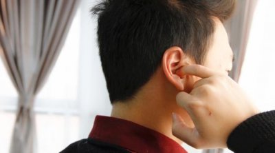 ​是“油耳”就有狐臭？或许很多人不信，其实油耳比干耳多出个优势