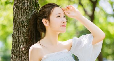 ​女生户外人像拍摄方法，9个姿势技巧，户外也能拍美美人像