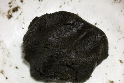 ​不放猪油不放糖，极简法做汤圆，只要黑芝麻糊和糯米粉即可