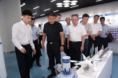 ​吴东来带队到上海市和浙江省开展产业大招商