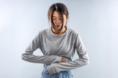 ​女性尖锐湿疣的早期症状图片